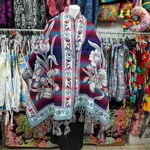 Beatiful Mexican Reboso/shawl with flowers all around and pretty colors